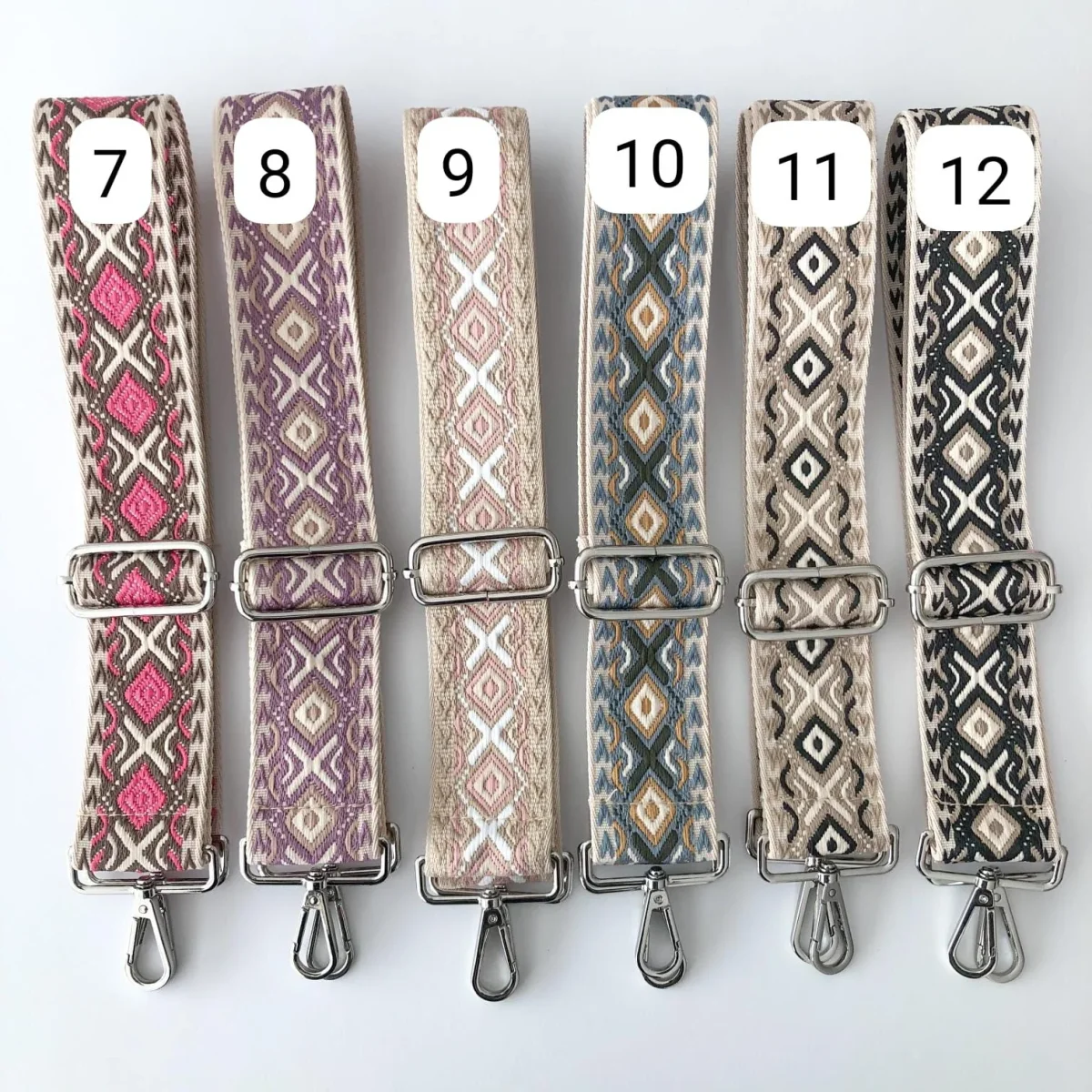 Bandolera piel ovalada camel iniciales bordadas - Imagen 8