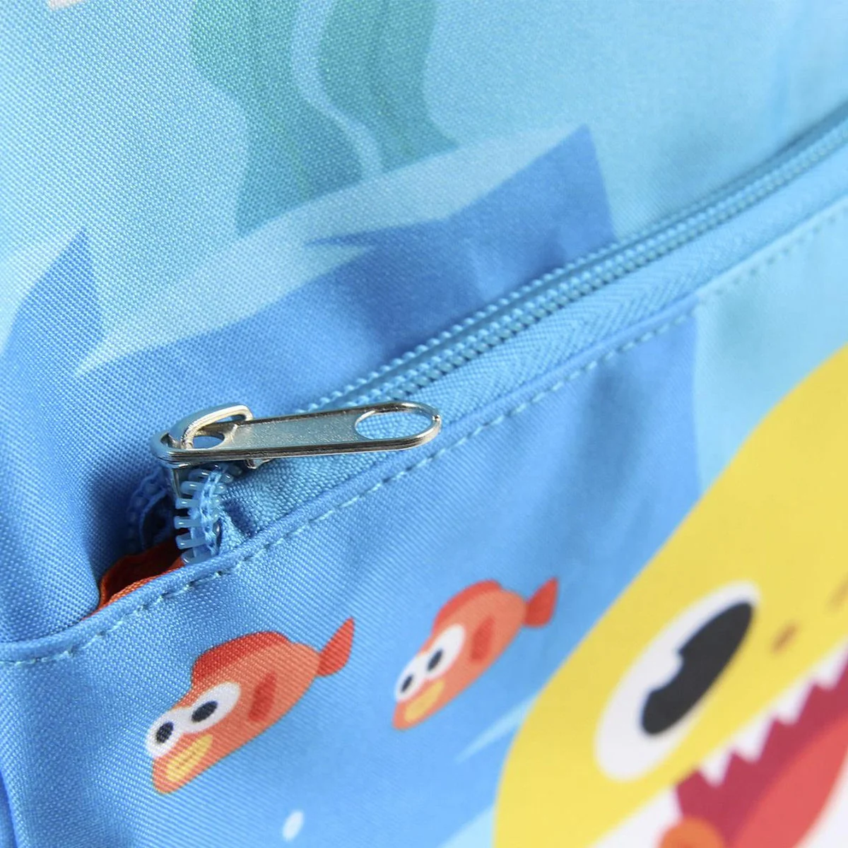 SAQUITO ESCOLAR BABY SHARK - Imagen 4