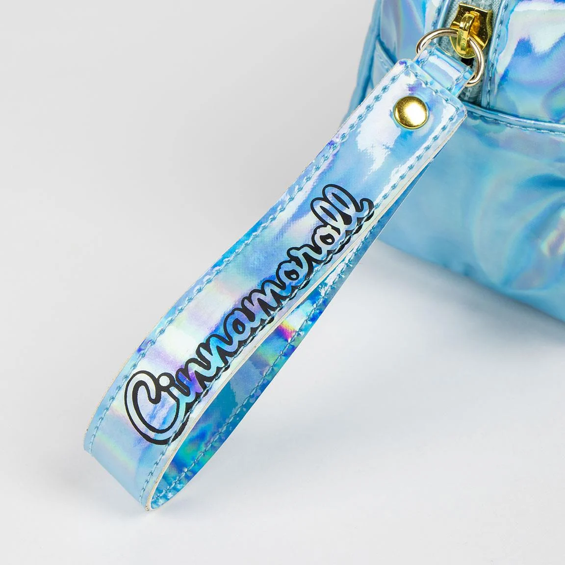 NECESER ASEO VIAJE HELLO KITTY CINNAMON - Imagen 4
