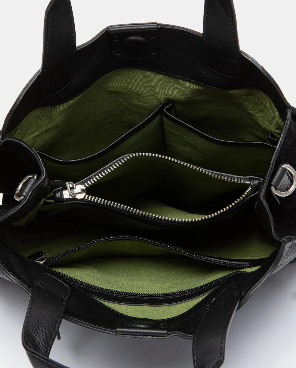 Bolso de mano en piel negra - Imagen 6