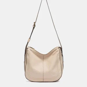 Bolso de hombro en piel beige