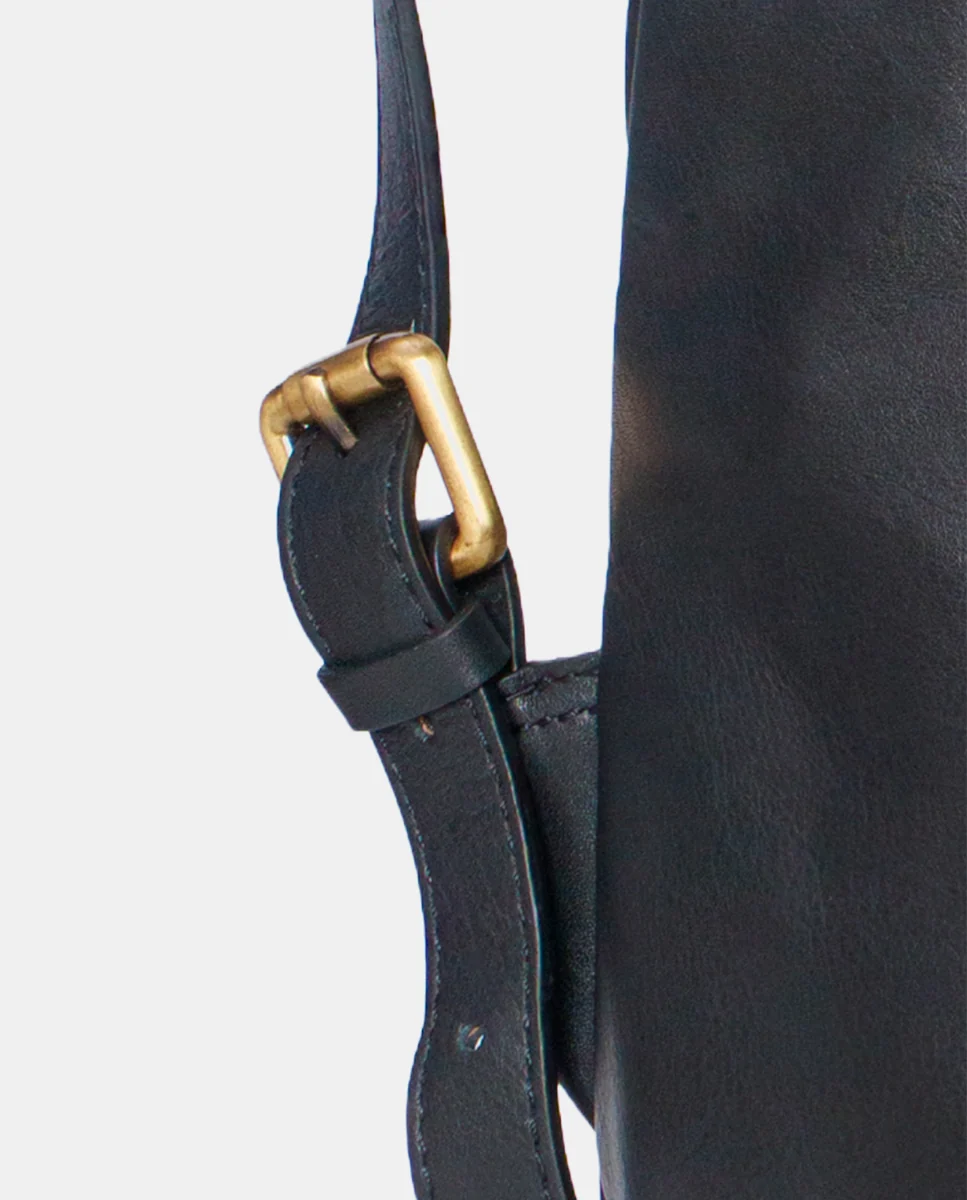 Mochila en piel negra - Imagen 7