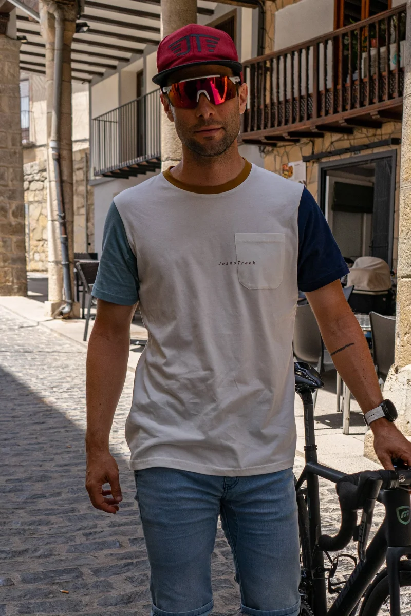 Camiseta Algodón Orgánico Mountains Creme - Imagen 8