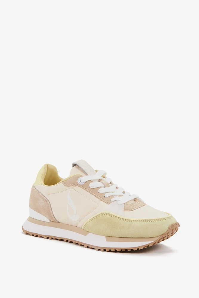 Zapatilla de mujer en beige - Imagen 3