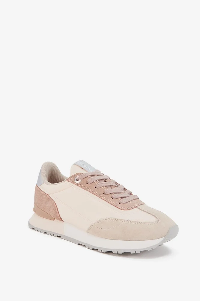 Zapatilla de mujer en beige - Imagen 7