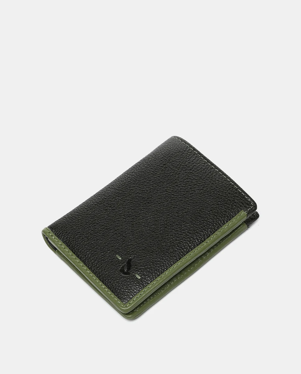 Cartera de hombre de piel con protección RFID en negro - Imagen 6