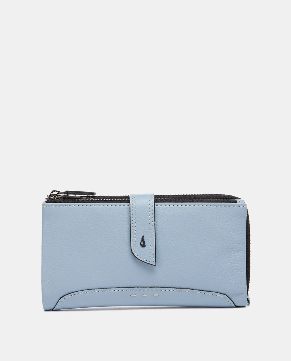 Cartera grande de piel azul claro