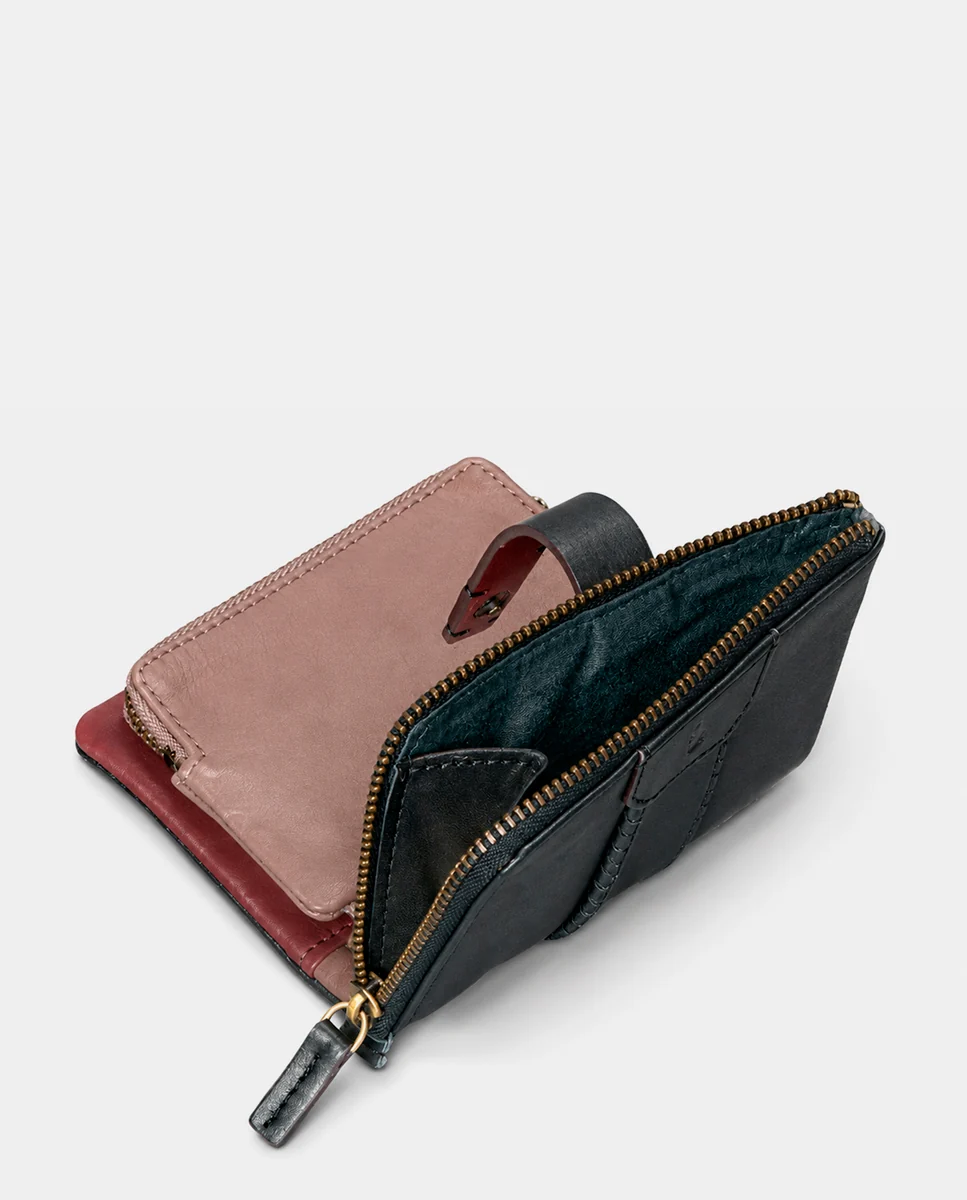 Cartera pequeña de mujer en piel negra - Imagen 8