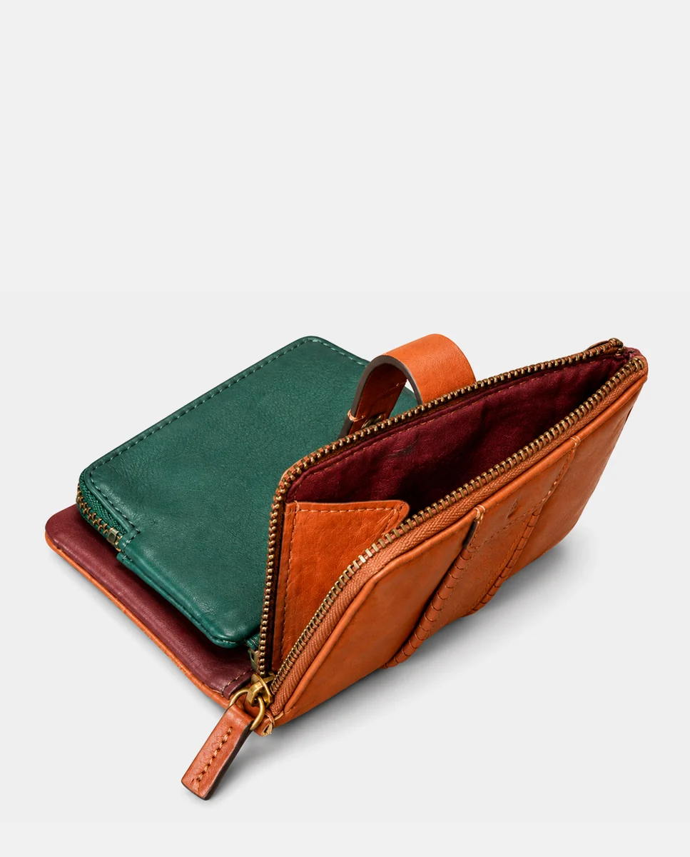 Cartera pequeña de mujer en piel cognac - Imagen 8