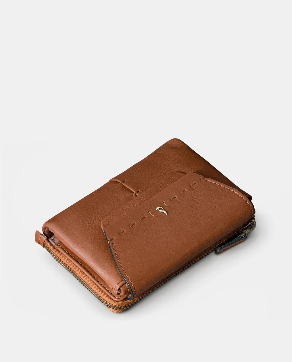 Cartera mediana de mujer en piel cognac - Imagen 6