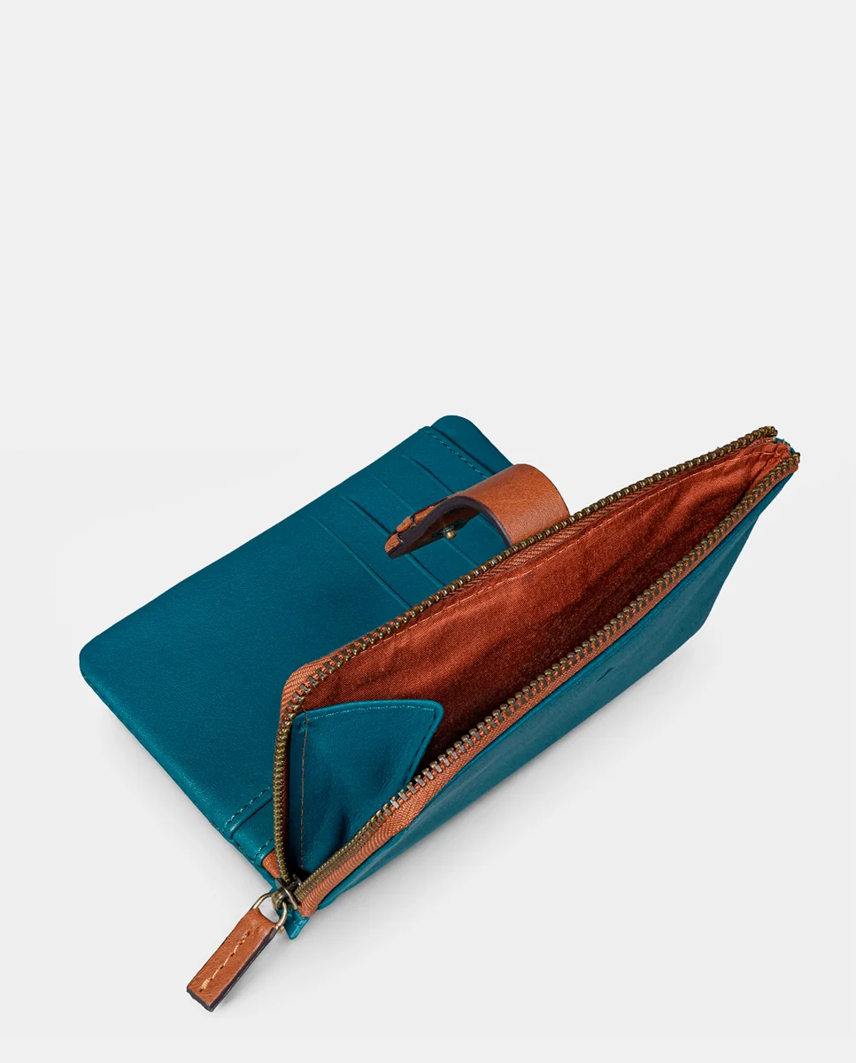 Cartera mediana de mujer en piel azul - Imagen 7