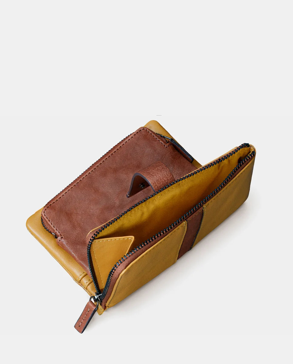 Cartera mediana de mujer en piel ámbar - Imagen 7