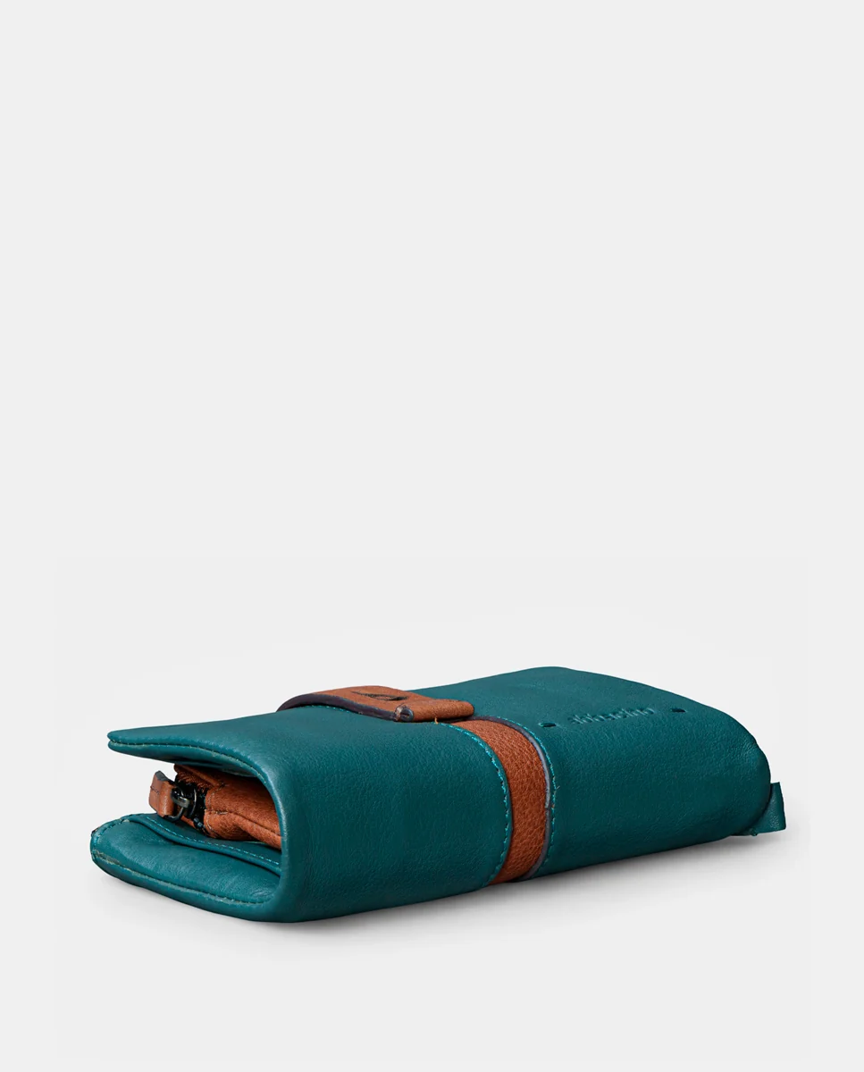 Cartera mediana de mujer en piel azul - Imagen 7