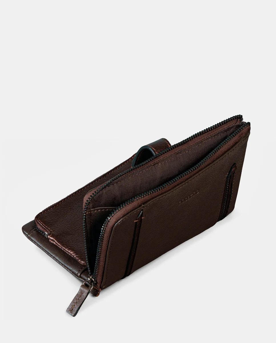 Cartera grande de mujer en piel marrón - Imagen 6