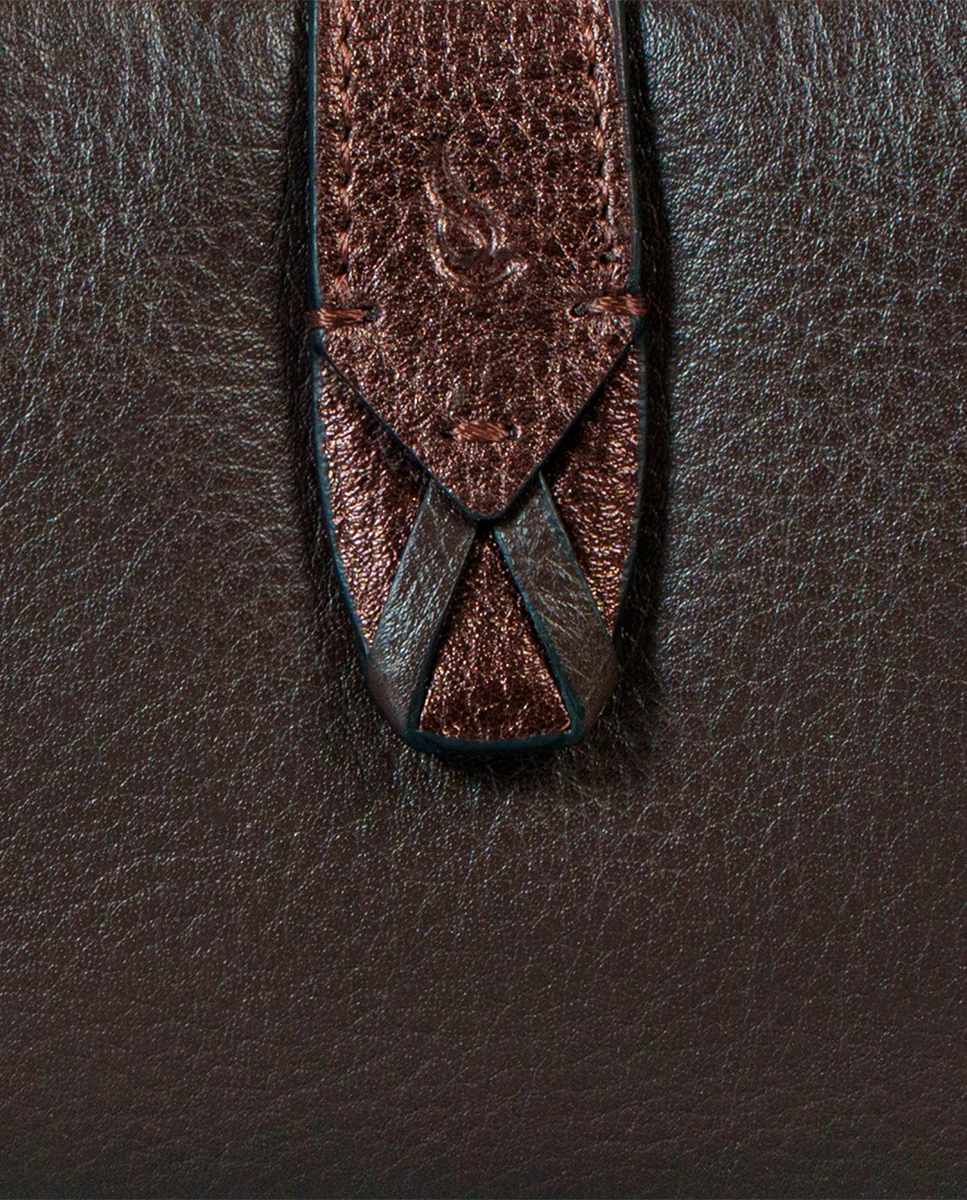 Cartera grande de mujer en piel marrón - Imagen 9