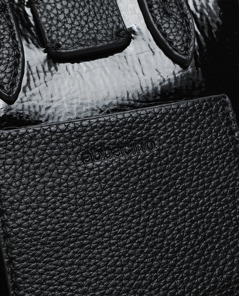 Bolso de mano de charol en negro - Imagen 9