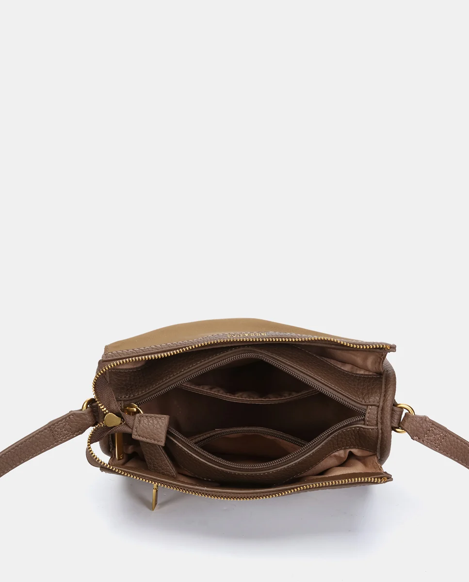 Bandolera en materiales reciclados camel - Imagen 6