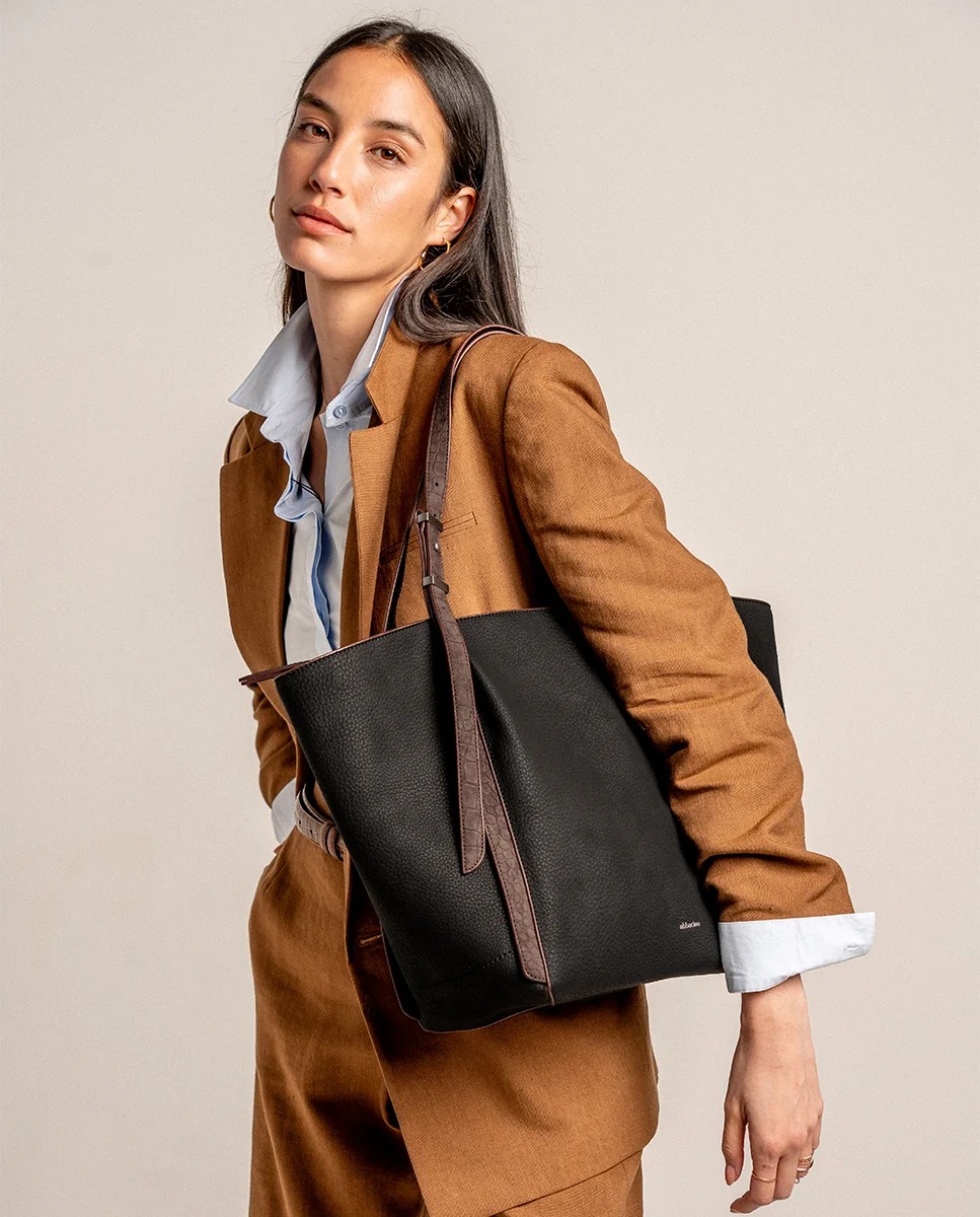 Shopper en materiales reciclados negro - Imagen 3