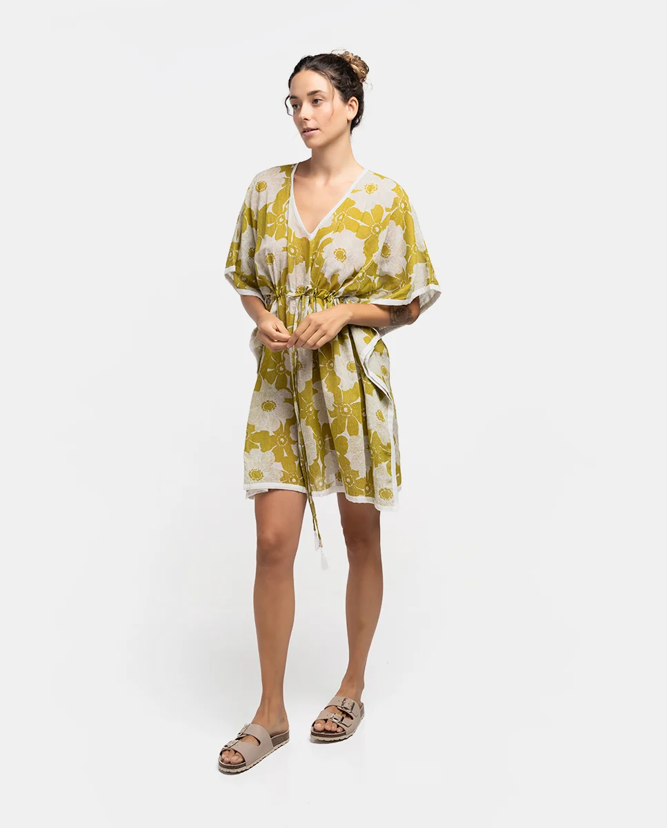 Caftán de algodón con estampado floral en blanco y verde