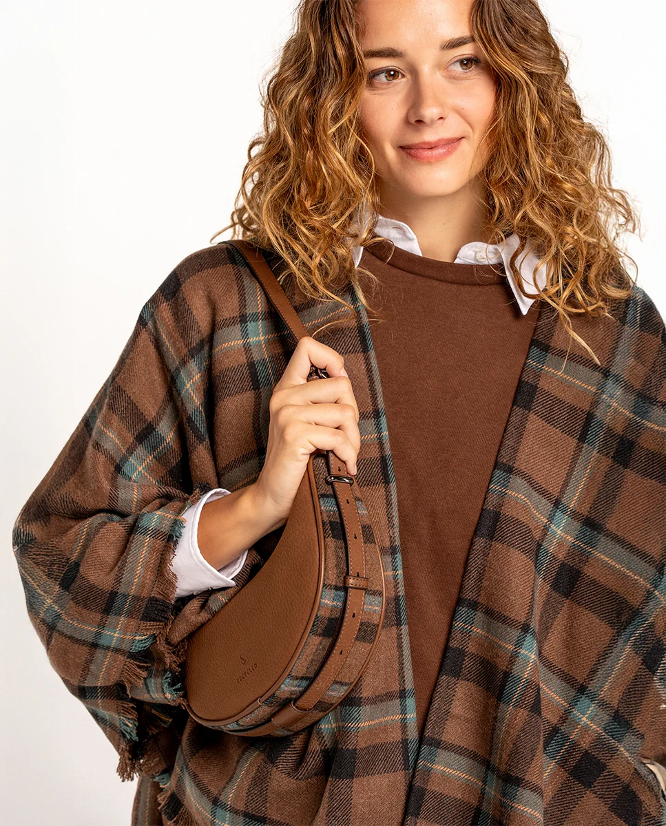 Poncho a cuadros marrón - Imagen 6
