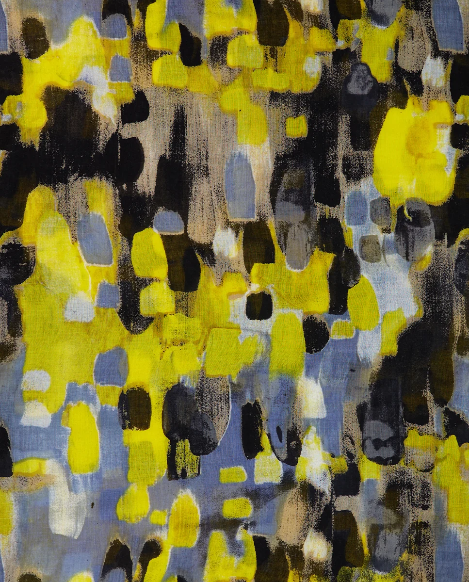 Pañuelo de viscosa con estampado abstracto negro - Imagen 5
