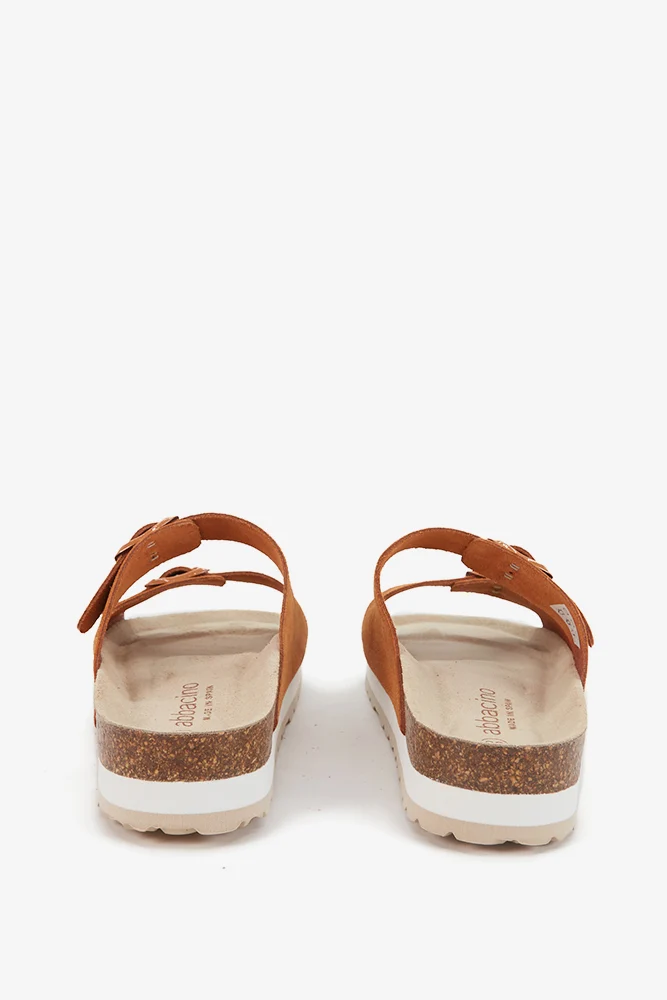 Sandalia con plataforma de serraje en cognac - Imagen 5