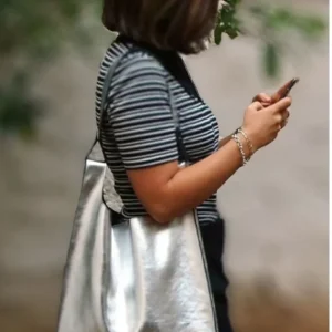 Bolso Metalizado Plateado T-Shirt