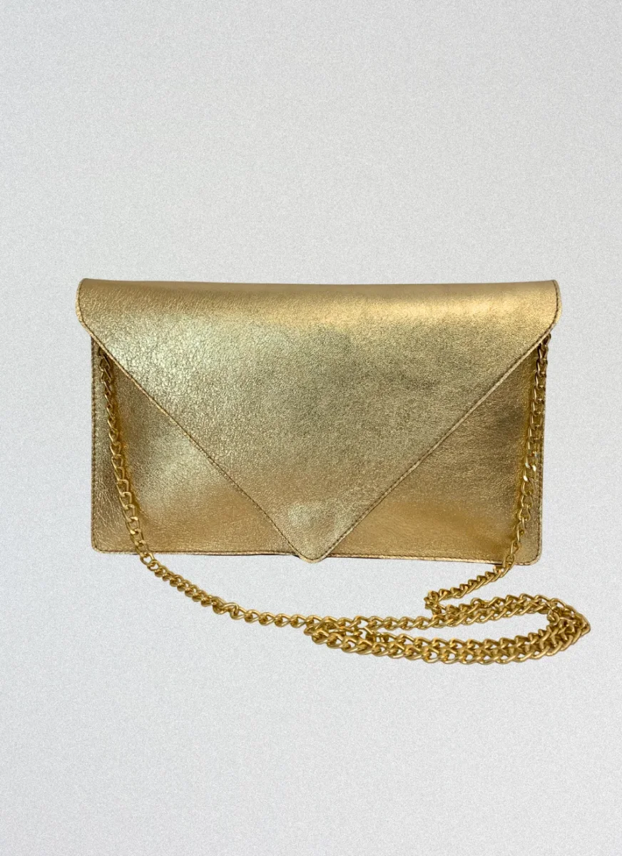 Clutch Dorado Sobre con Cadena - Imagen 5