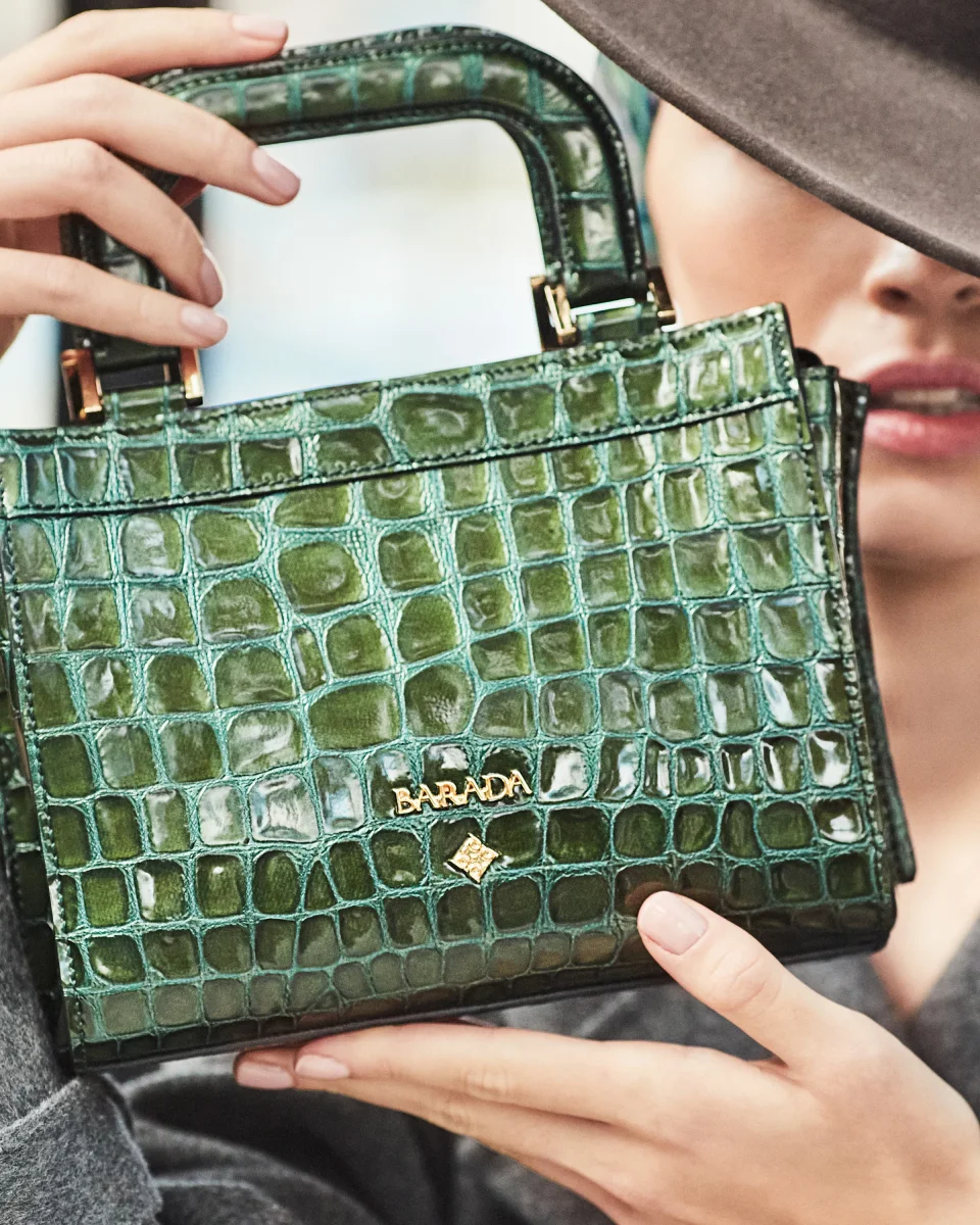 Bolso mini en piel caprino diseño exclusivo hecho a mano - Imagen 2