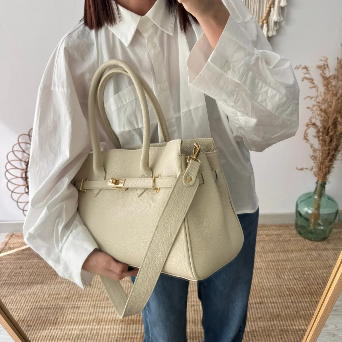 Bolso shopper beige cierre dorado - Imagen 7