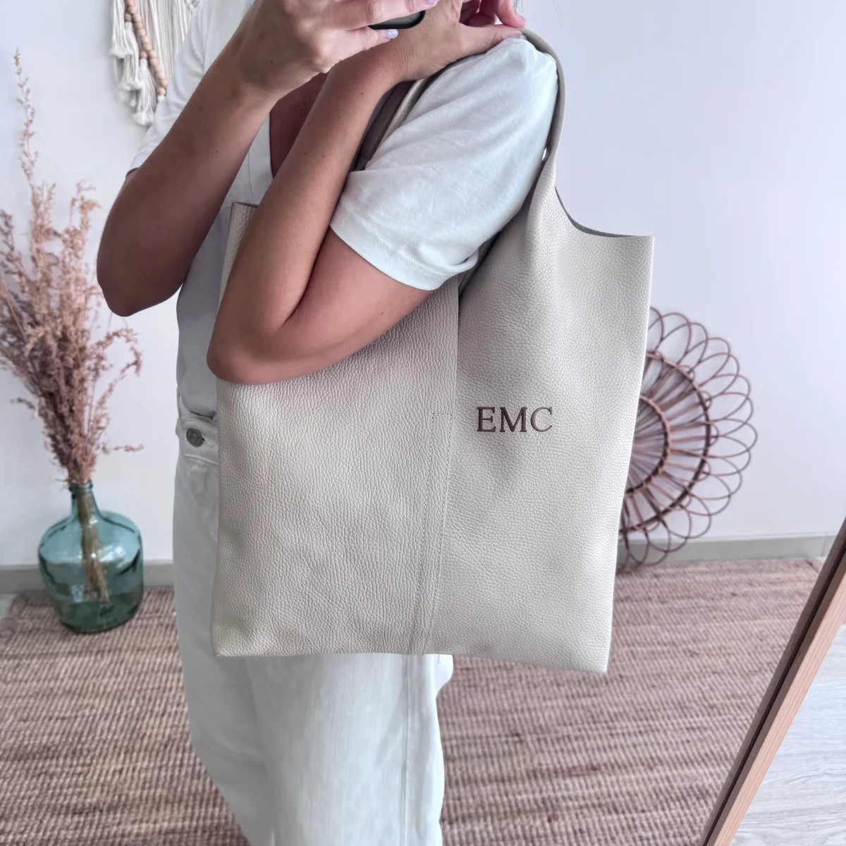 Bolso Tote piel beige con monedero - Imagen 6