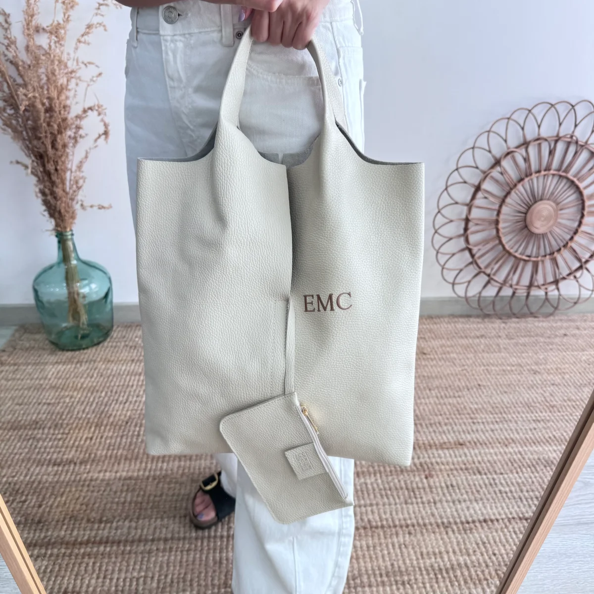 Bolso Tote piel beige con monedero - Imagen 7