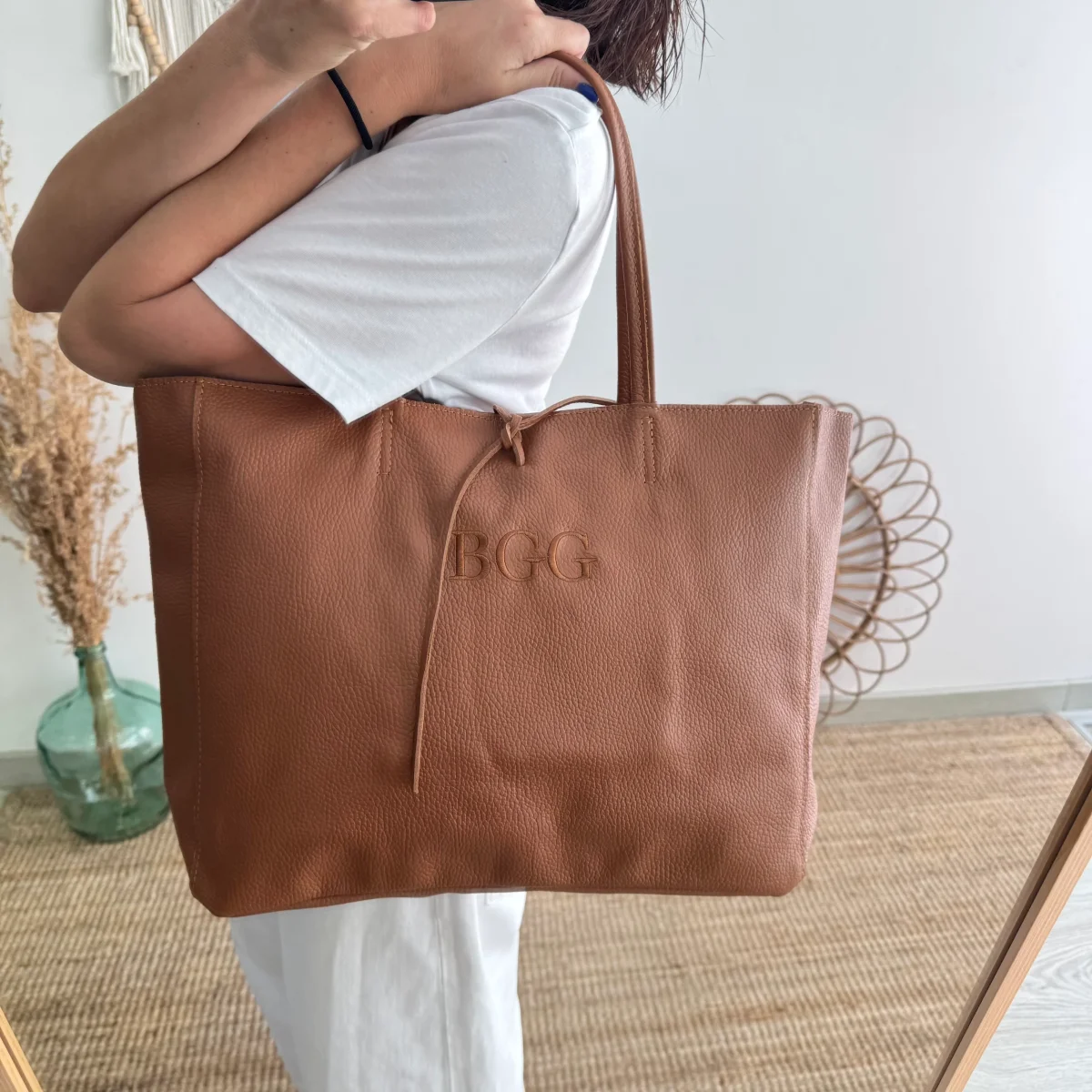 Shopper grande piel camel cremallera personalizado iniciales bordadas - Imagen 2