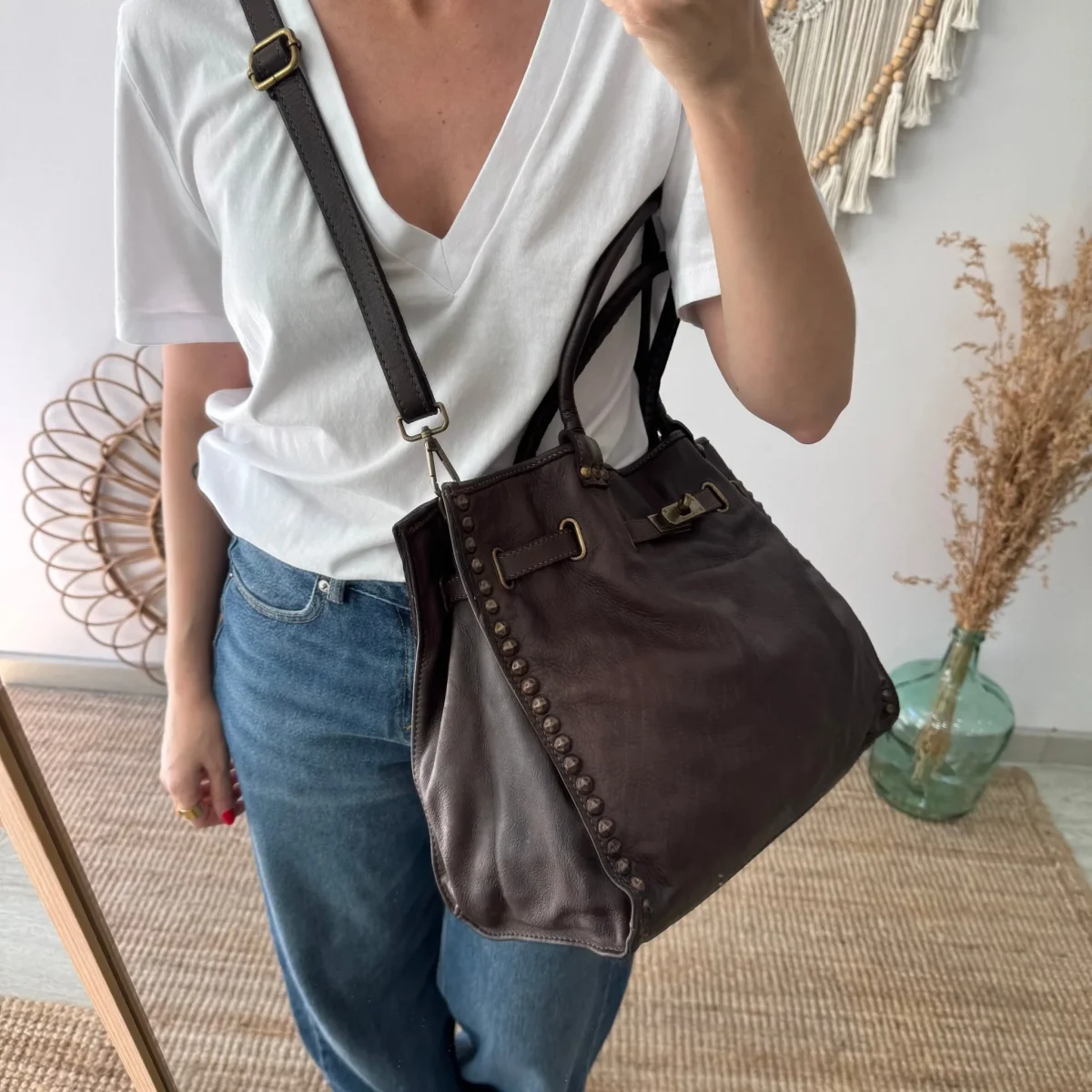 Shopper piel lavada marrón tachuelas - Imagen 3