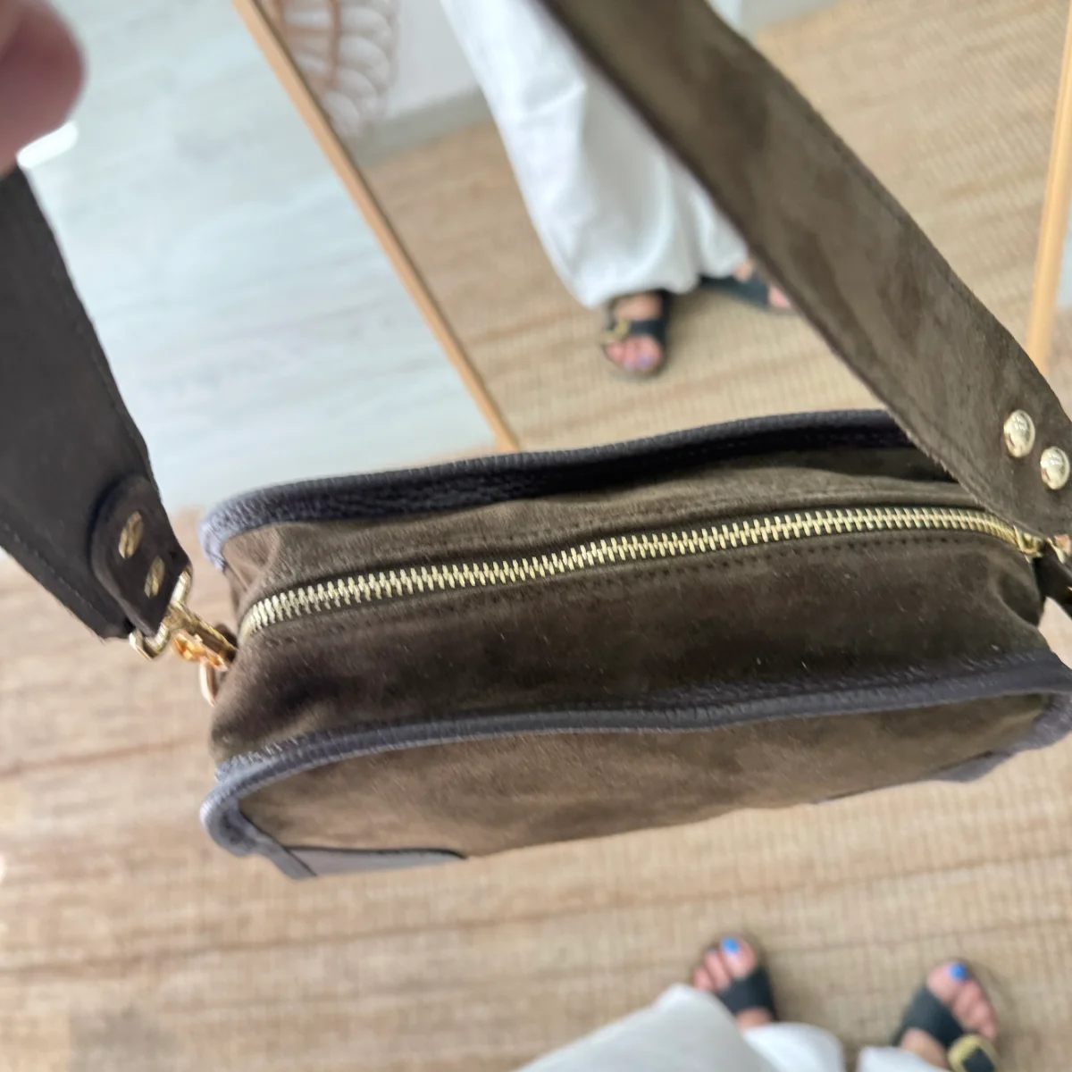 Bolso baúl serraje caqui y piel marrón - Imagen 9