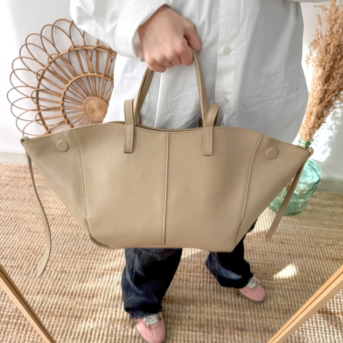 Bolso tote taupe piel - Imagen 6