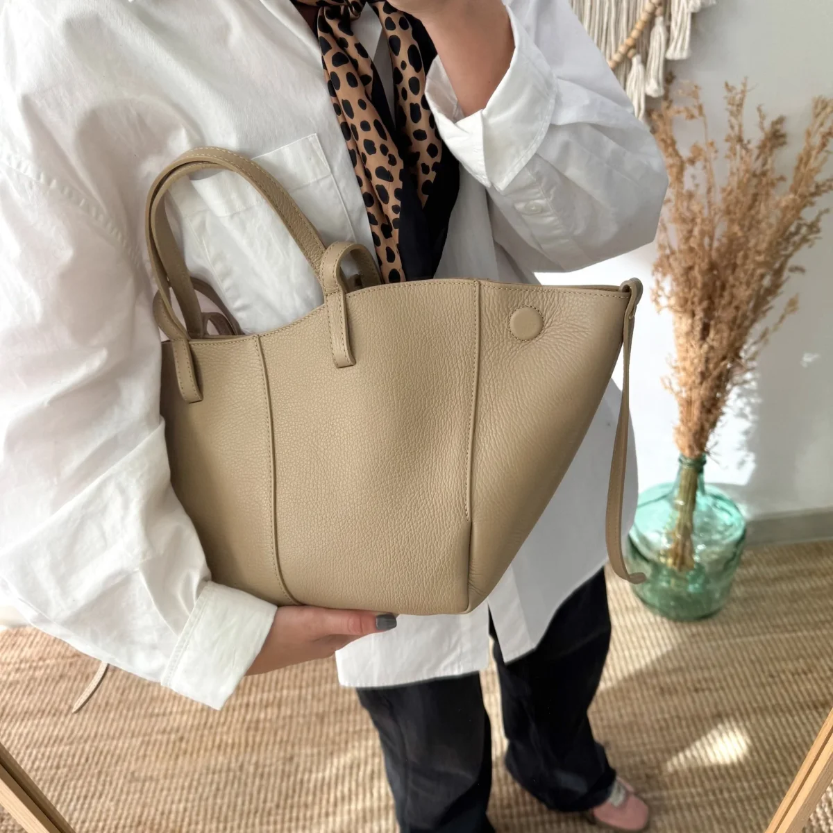 Bolso tote taupe piel - Imagen 5