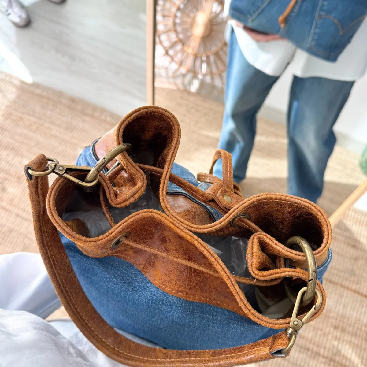 Bolso bombonera denim/piel camel - Imagen 8