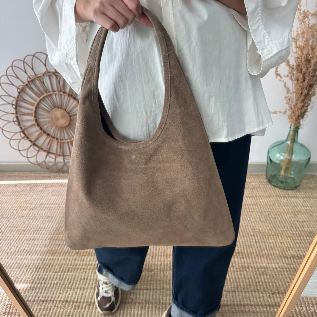 Bolso hobo serraje taupe - Imagen 5