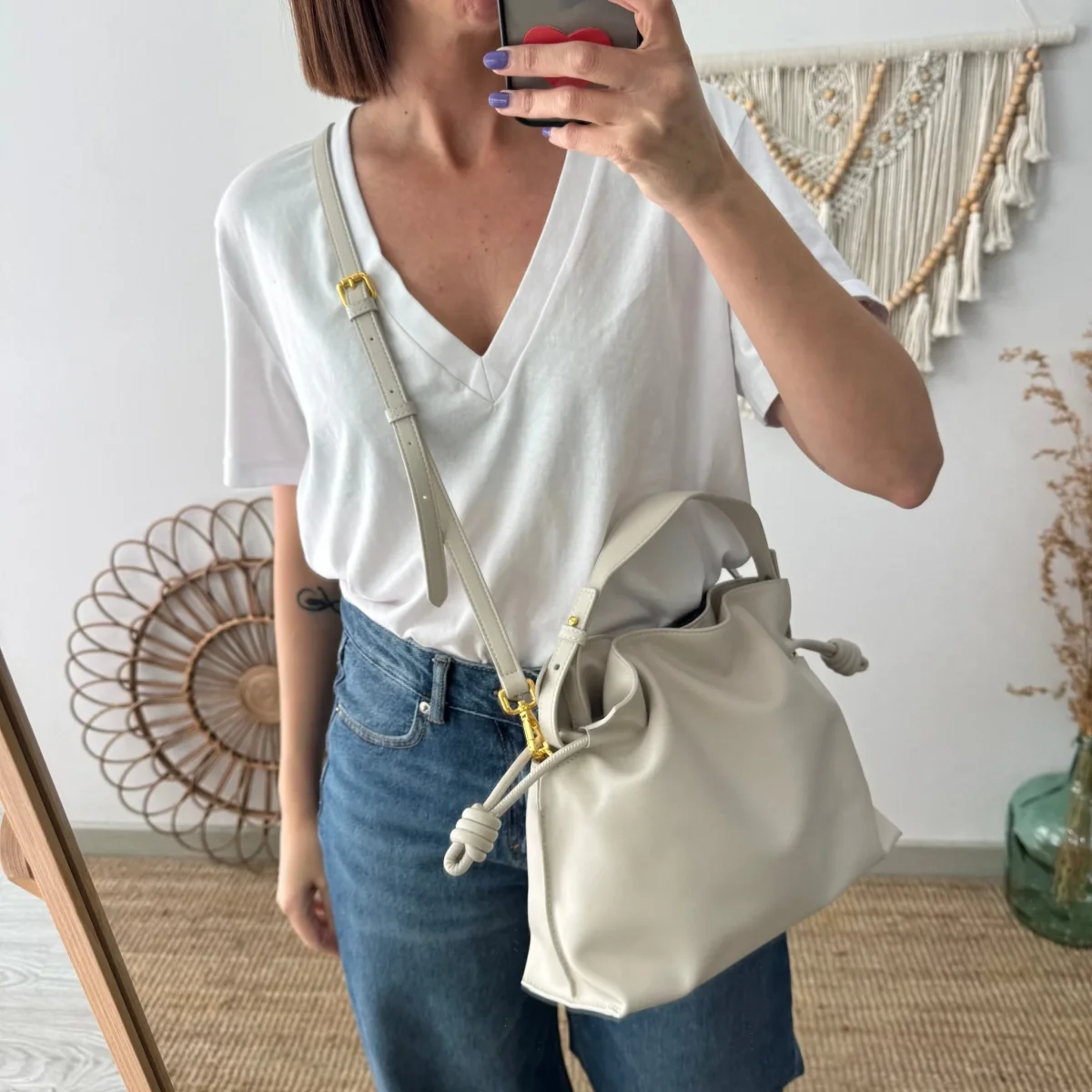 Bolso fruncido piel beige - Imagen 3