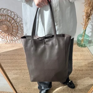 Bolso grande piel marrón personalizado iniciales bordadas
