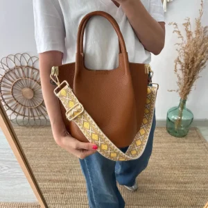 Bolso bucket asas rígidas camel