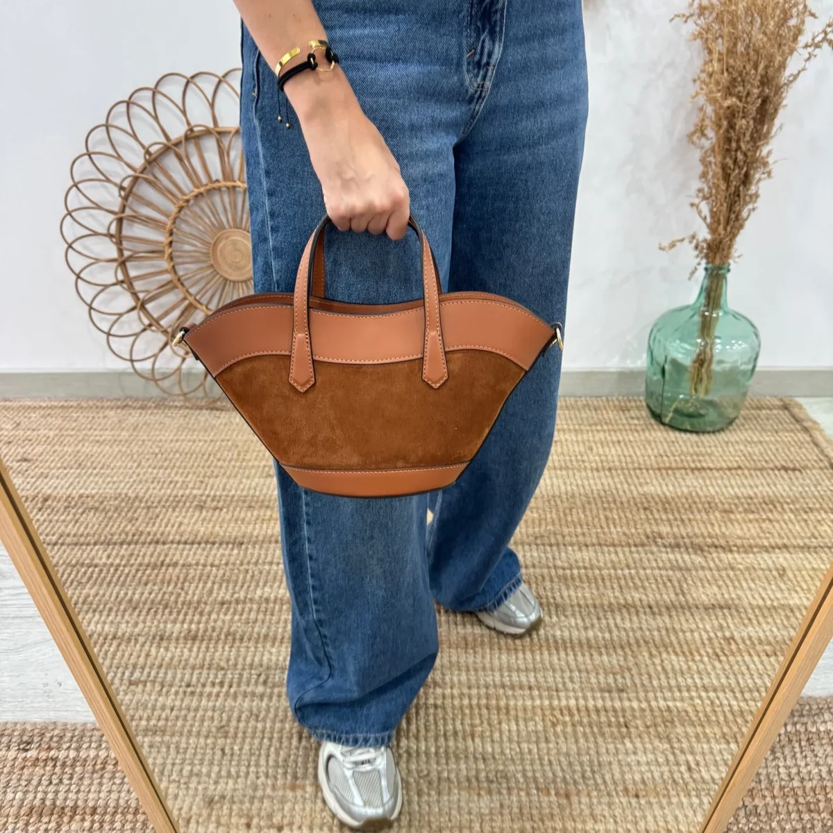 Mini Tote estructurado en piel y serraje camel - Imagen 4