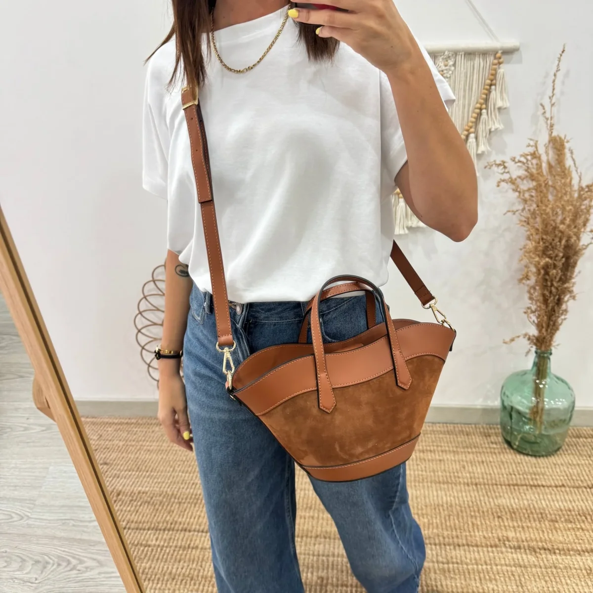 Mini Tote estructurado en piel y serraje camel - Imagen 2