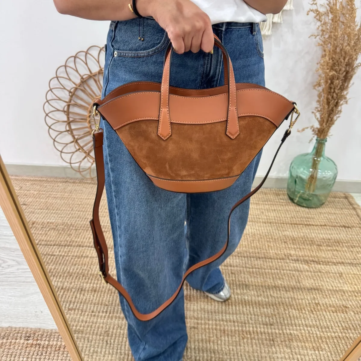 Mini Tote estructurado en piel y serraje camel - Imagen 8