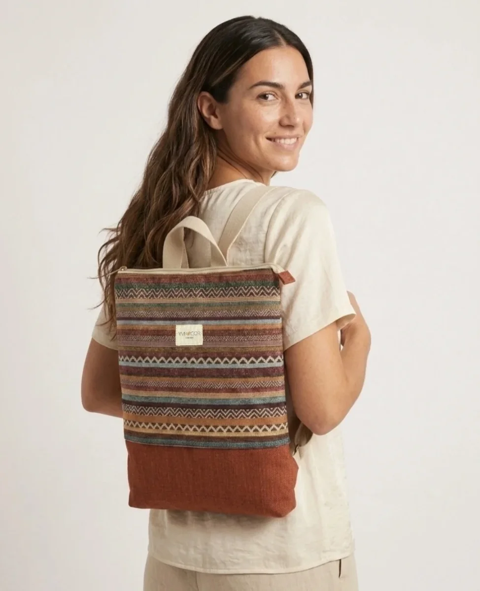 Mochila Camil Tapiz Rayas Terracota y Base Lino - Imagen 3