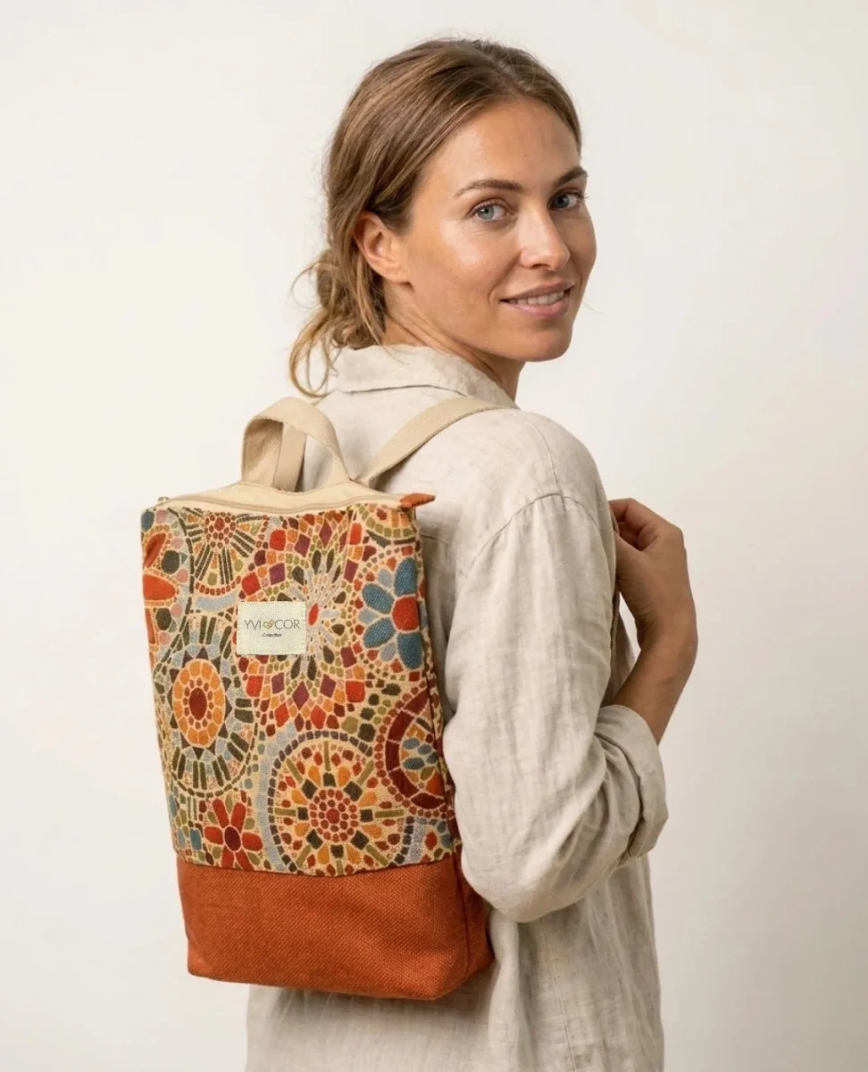 Mochila Camil Tapiz Mandala y Base Naranja Quemado - Imagen 3