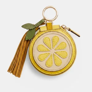 Llavero charm lemon en piel amarillo