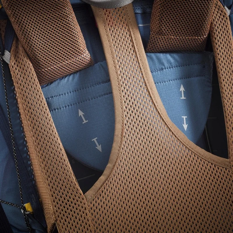 Mochila trekking y montaña 50+10L ultraligera SIMOND MT900 - Imagen 5