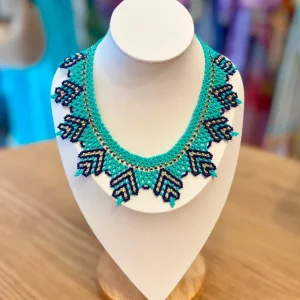 Collar chaquiras